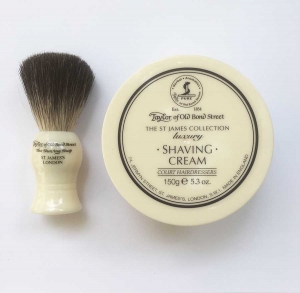 shaving-gift-set-badger-brush