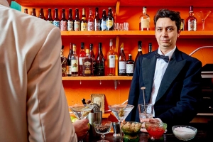 cocktail-waiter